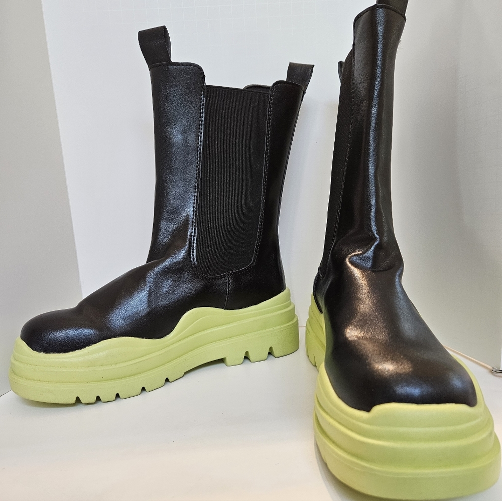 NEW Women's Boots